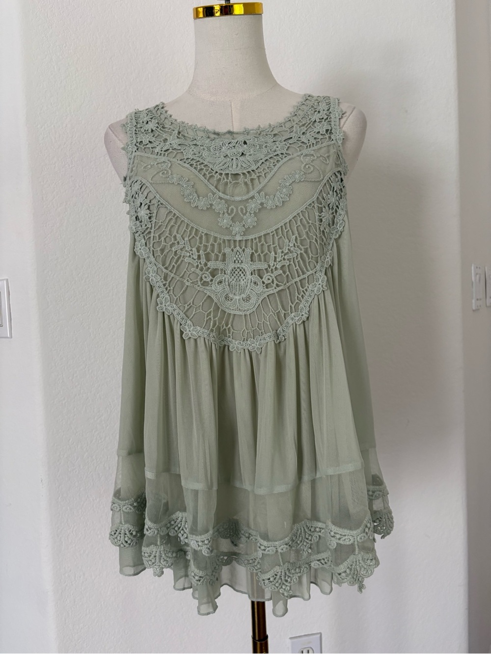 Ultra Pink Sage Green Lace-Trim Sleeveless Tunic - Picture 6 of 12